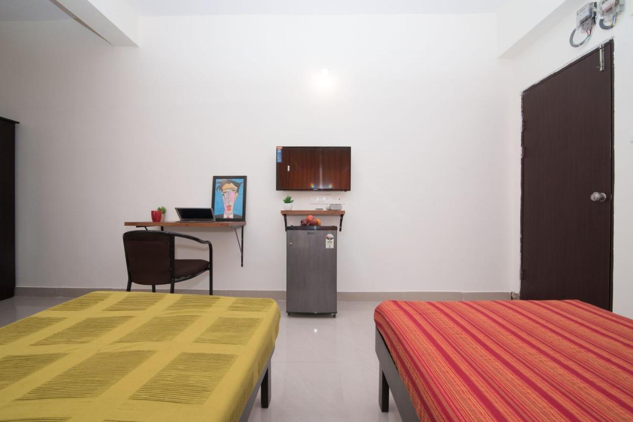 Buzz Quarter Hyderabad Bagian luar foto
