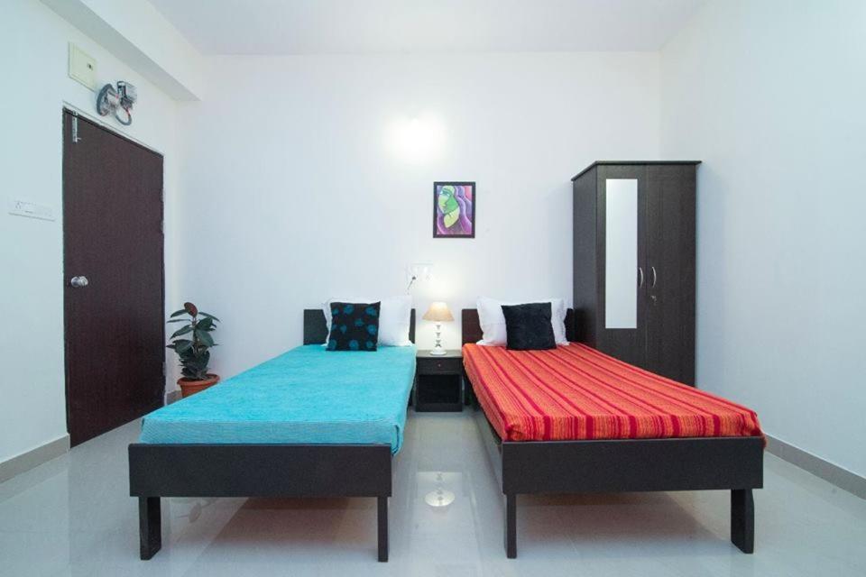 Buzz Quarter Hyderabad Bagian luar foto